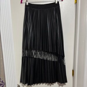 Elegant Black leather Pleated Skirt with Lace Detail